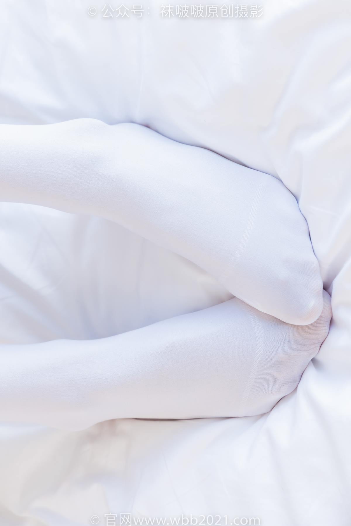 图片[89]-[BoBoSocks袜啵啵]NO.545 奶油-白色马丁靴、厚白丝、jk制服、瑜伽动作时用老头乐挠脚剧情[104P] – 速更版-美库