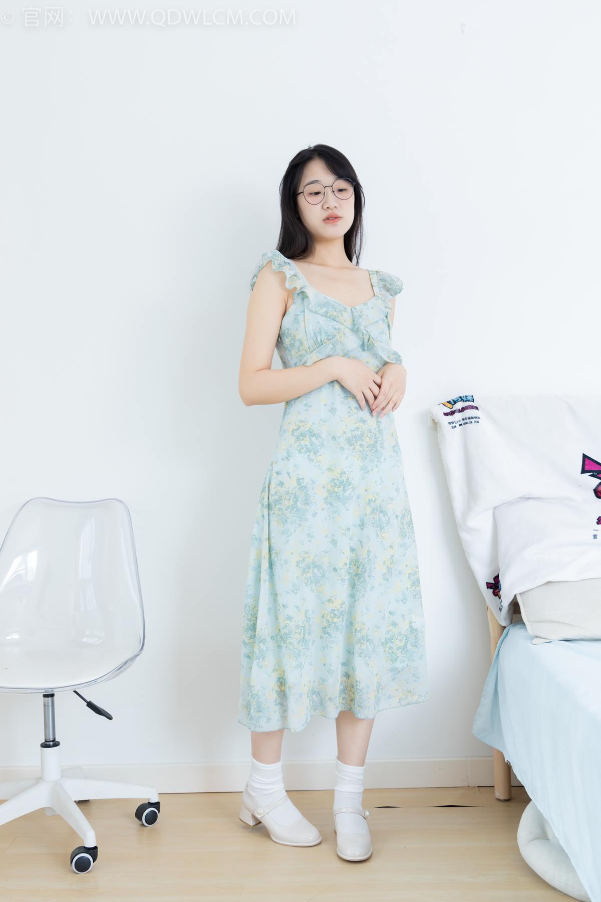 图片[10]-物恋传媒 NO.2350 小椿-高跟鞋、白棉袜、裸足[150P] – 速更版-美库