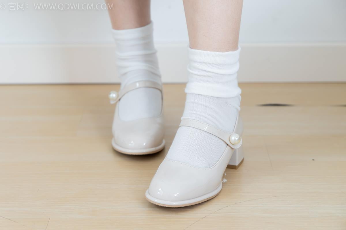 图片[11]-物恋传媒 NO.2350 小椿-高跟鞋、白棉袜、裸足[150P] – 速更版-美库
