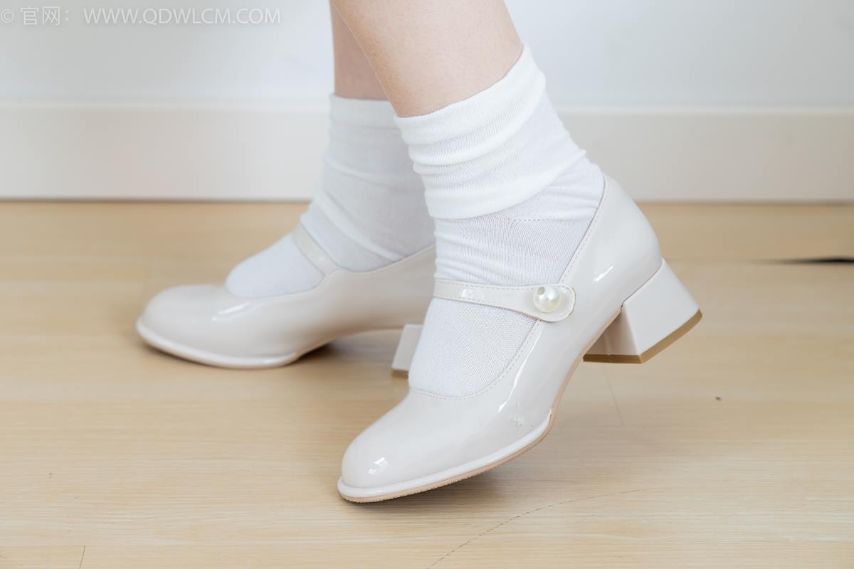 图片[13]-物恋传媒 NO.2350 小椿-高跟鞋、白棉袜、裸足[150P] – 速更版-美库