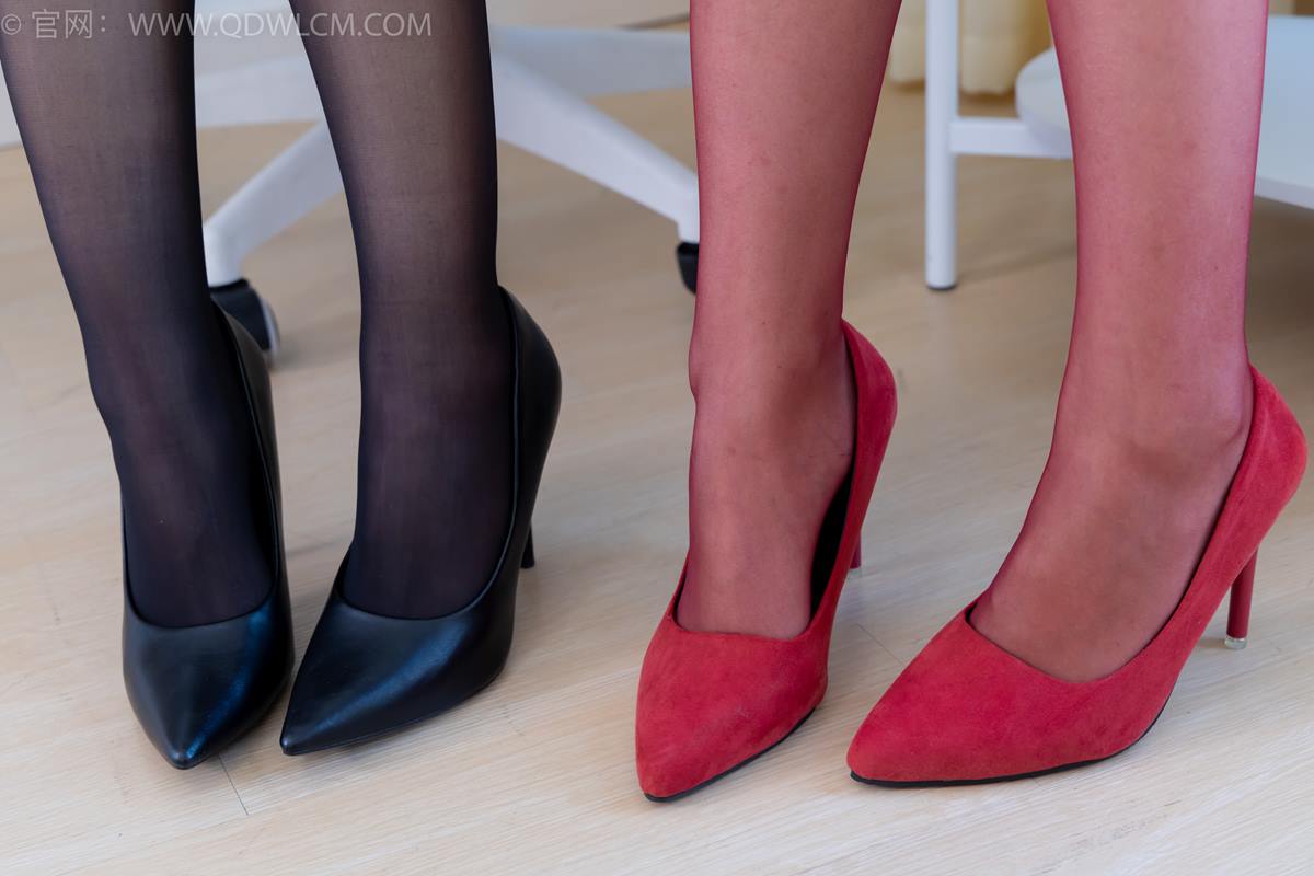 图片[17]-物恋传媒 NO.2352 泡泡嘟嘟-高跟鞋、油亮薄红丝、油亮薄黑丝、jk制服[135P] – 速更版-美库