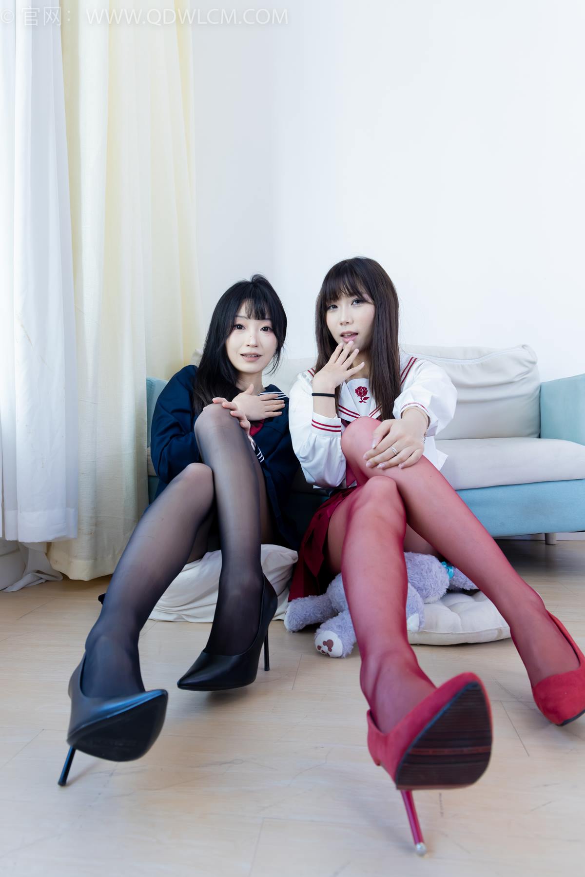 图片[49]-物恋传媒 NO.2352 泡泡嘟嘟-高跟鞋、油亮薄红丝、油亮薄黑丝、jk制服[135P] – 速更版-美库