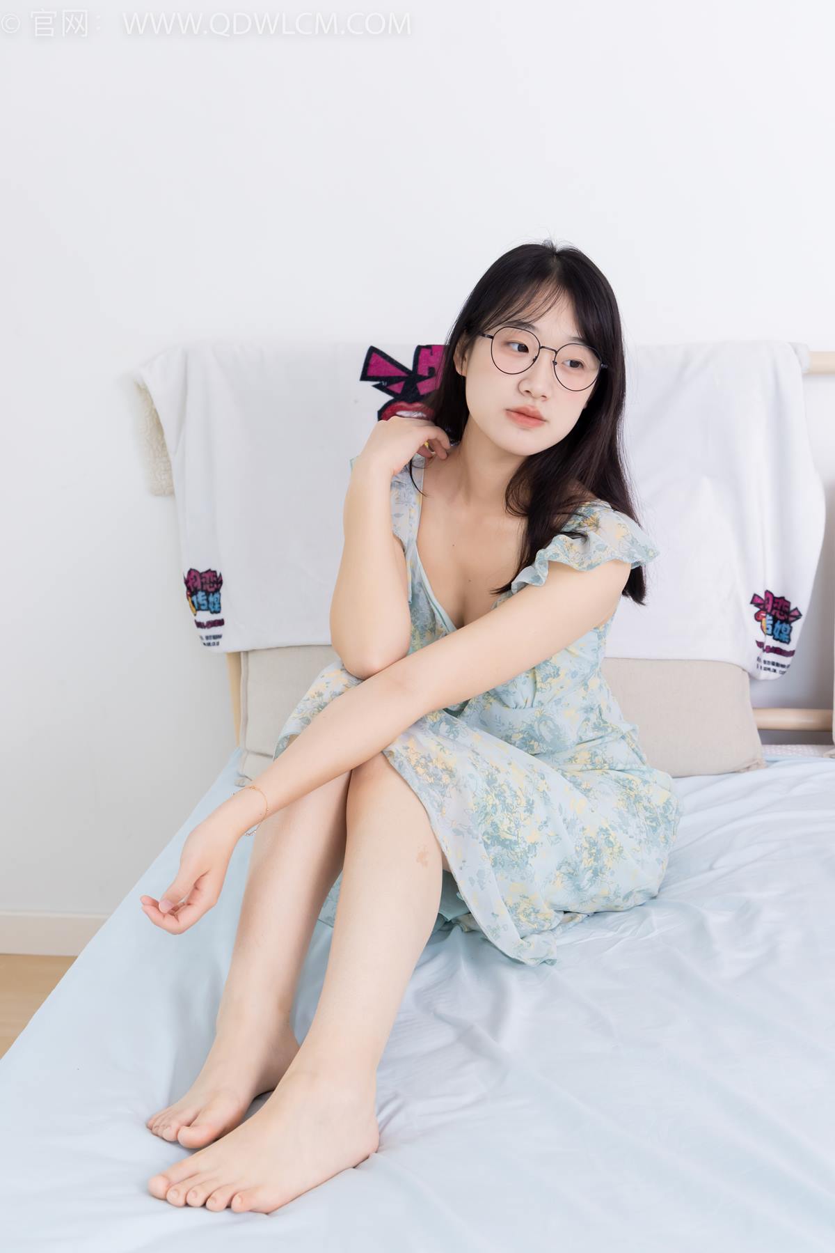 图片[133]-物恋传媒 NO.2350 小椿-高跟鞋、白棉袜、裸足[150P] – 速更版-美库