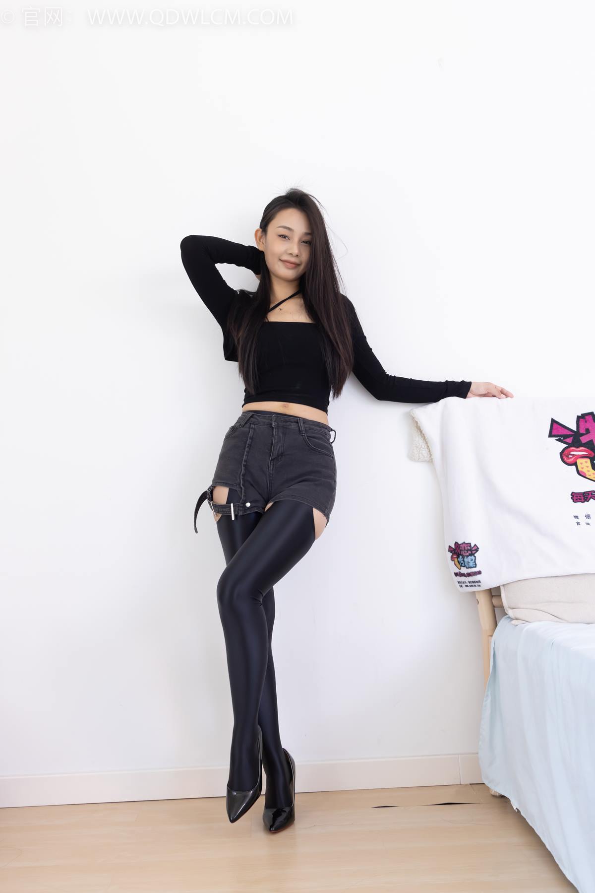 图片[157]-物恋传媒 NO.2351 岚岚-高跟鞋、油亮厚黑丝吊带袜、昏睡剧情[157P] – 速更版-美库