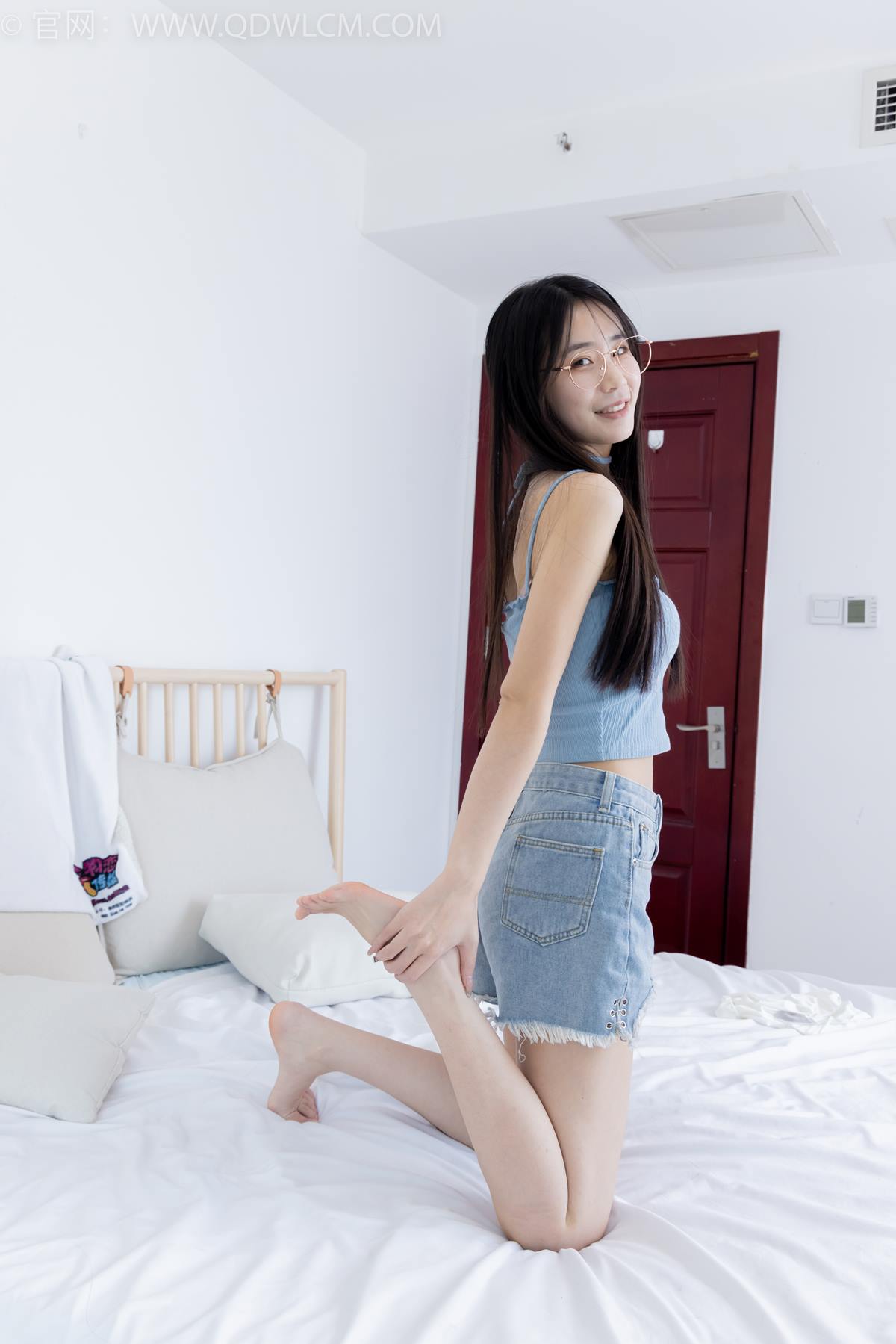 图片[23]-物恋传媒 NO.2353 菜菜-木屐人字拖、薄黑丝、裸足[107P] – 速更版-美库