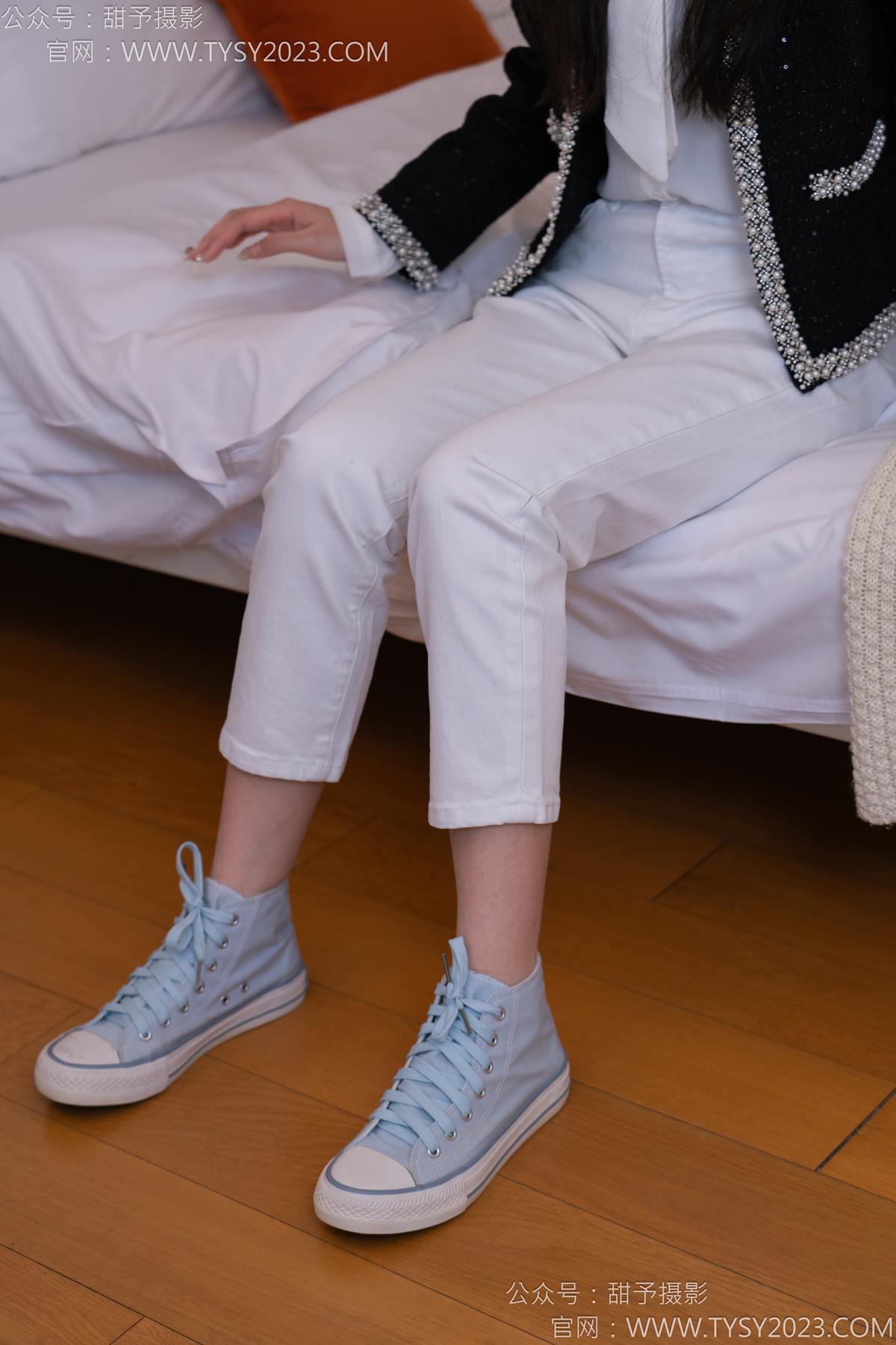 图片[18]-甜予摄影 NO.171 璇璇-帆布鞋、白棉袜、抖腿剧情[107P] – 速更版-美库