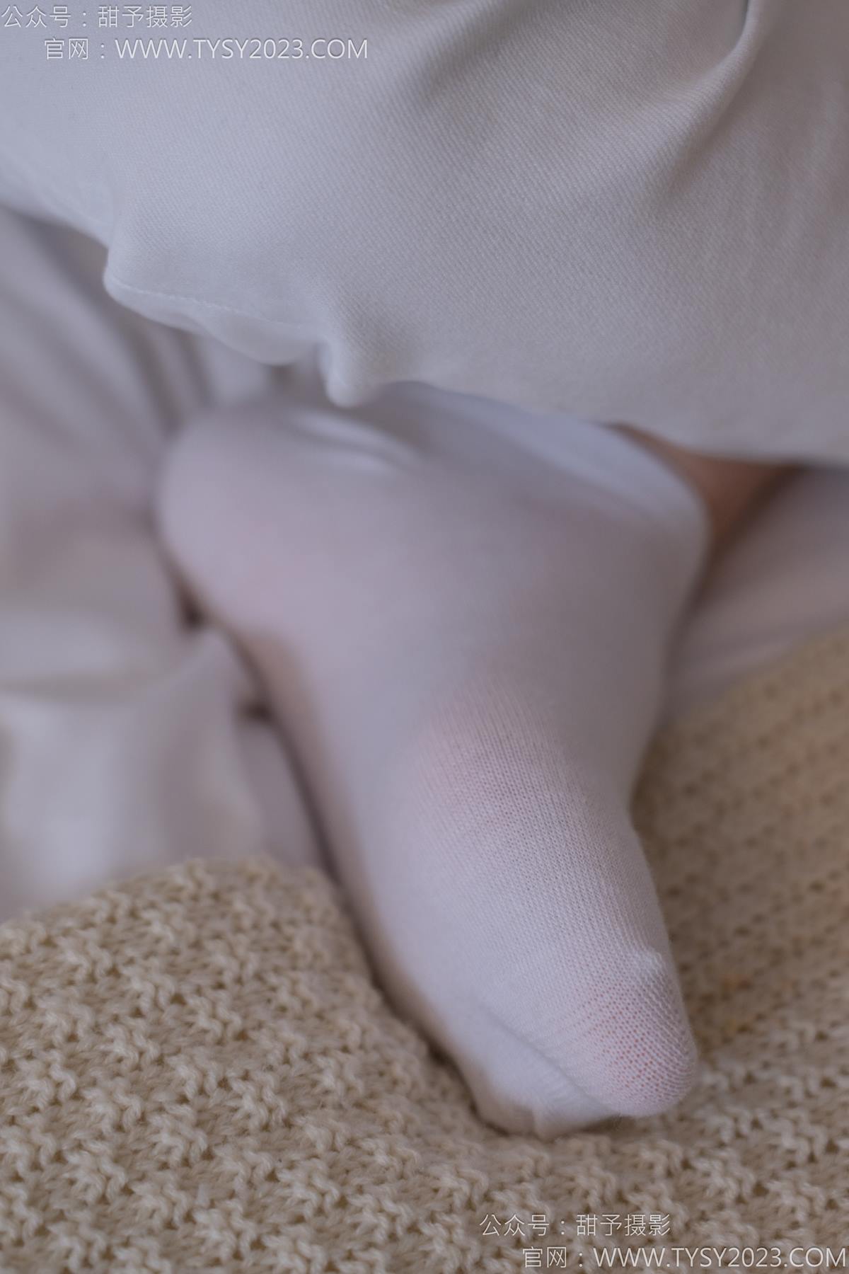 图片[25]-甜予摄影 NO.171 璇璇-帆布鞋、白棉袜、抖腿剧情[107P] – 速更版-美库