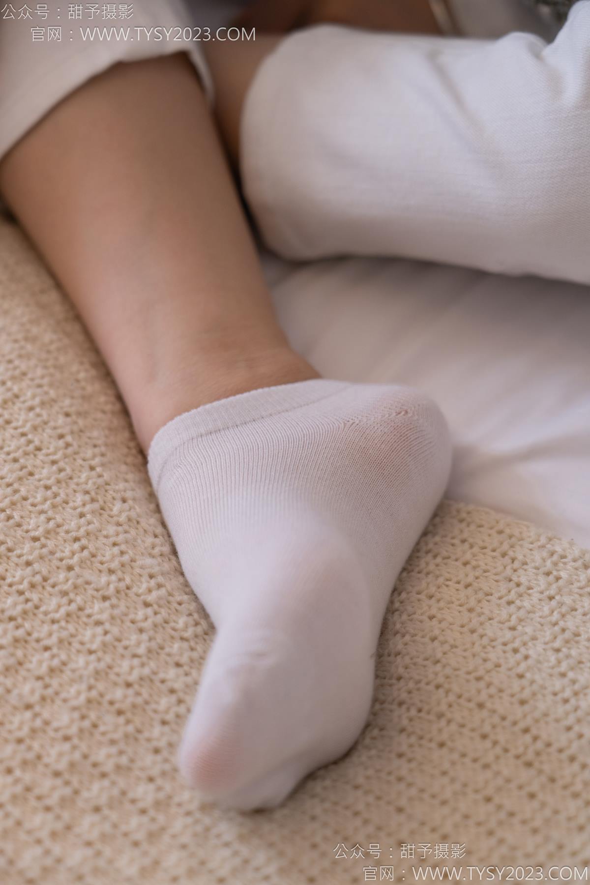 图片[27]-甜予摄影 NO.171 璇璇-帆布鞋、白棉袜、抖腿剧情[107P] – 速更版-美库
