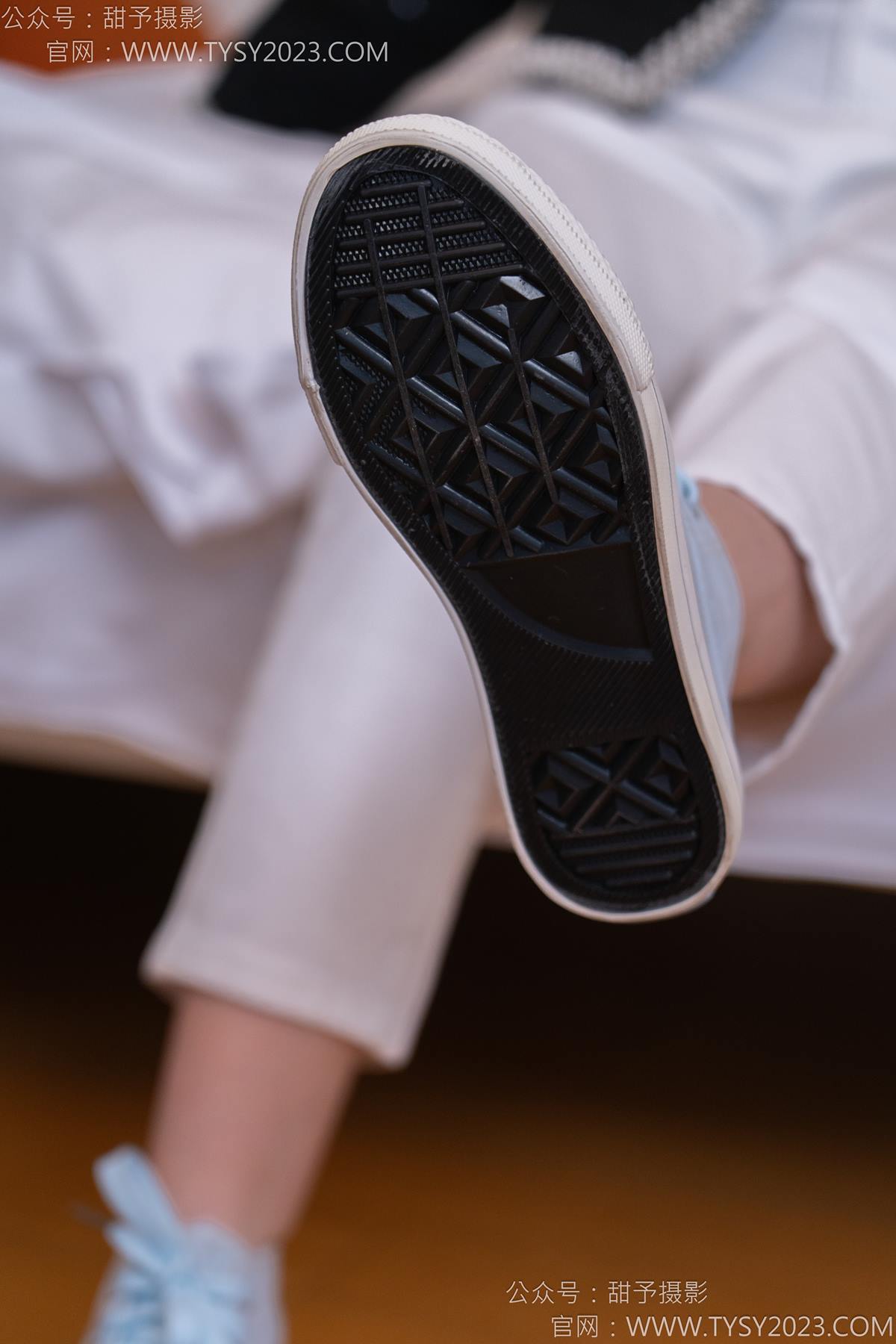 图片[55]-甜予摄影 NO.171 璇璇-帆布鞋、白棉袜、抖腿剧情[107P] – 速更版-美库