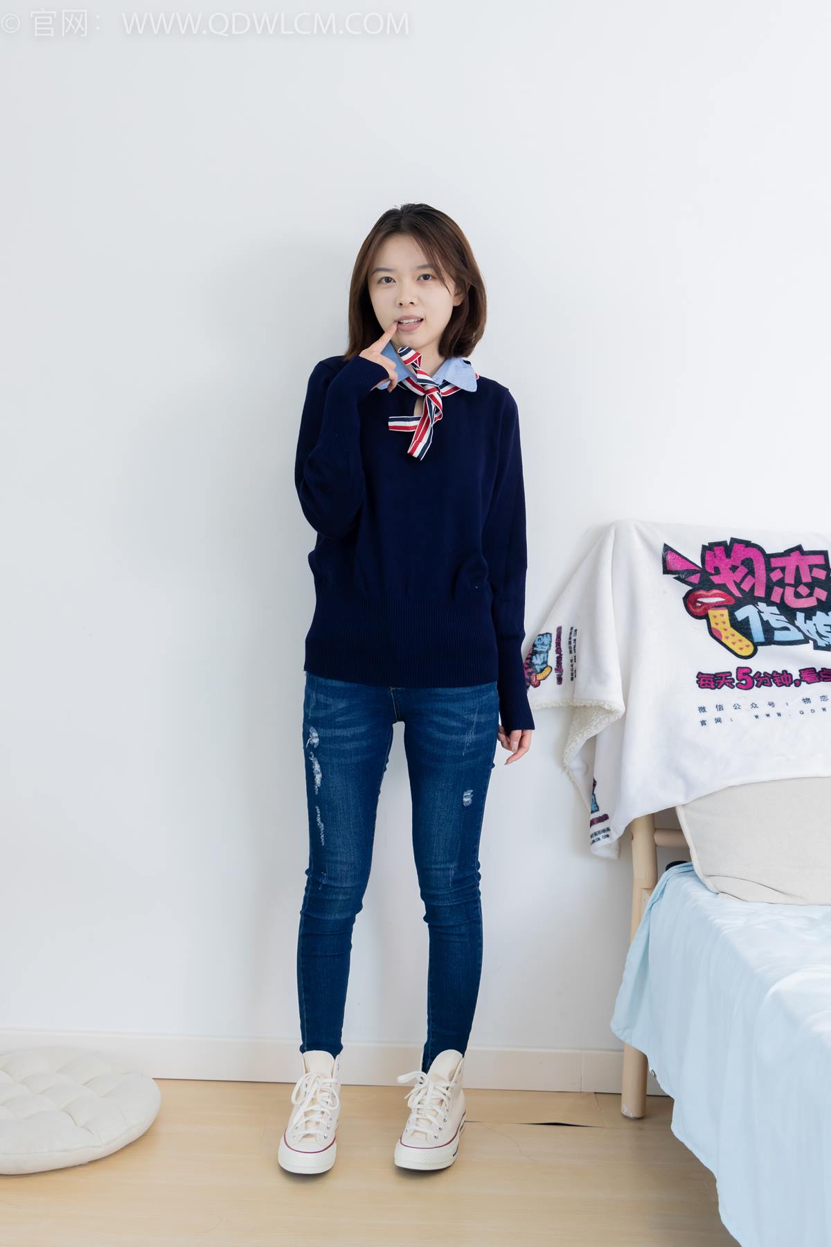 图片[35]-物恋传媒 NO.2354 小悦-帆布鞋、白棉袜、裸足[110P] – 速更版-美库