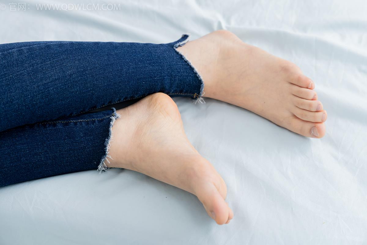 图片[60]-物恋传媒 NO.2354 小悦-帆布鞋、白棉袜、裸足[110P] – 速更版-美库