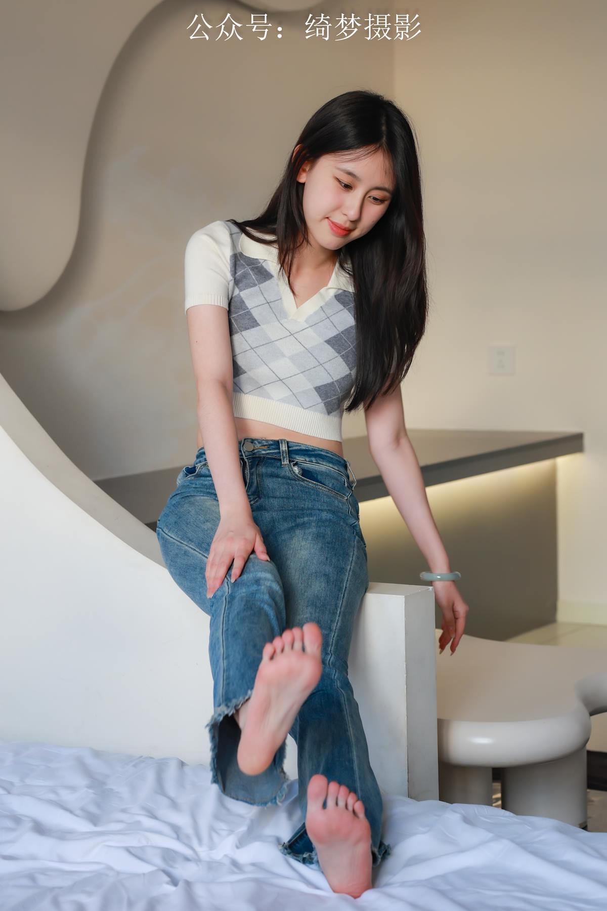 图片[26]-绮梦摄影 2024.09.16 NO.024 yaya 珍藏无修无水印版[142P] – 速更版-美库