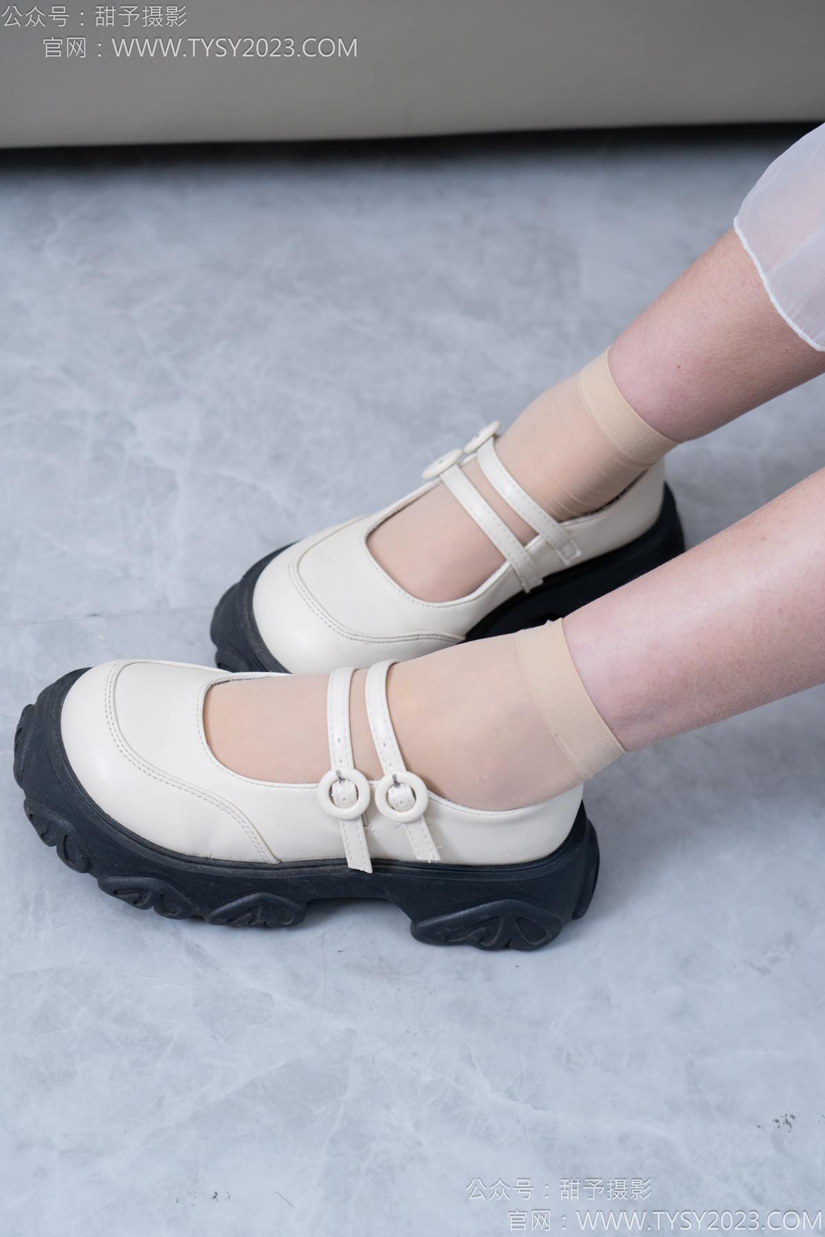 图片[26]-甜予摄影 NO.172 知知-皮鞋、短肉丝、裸足[130P] – 速更版-美库