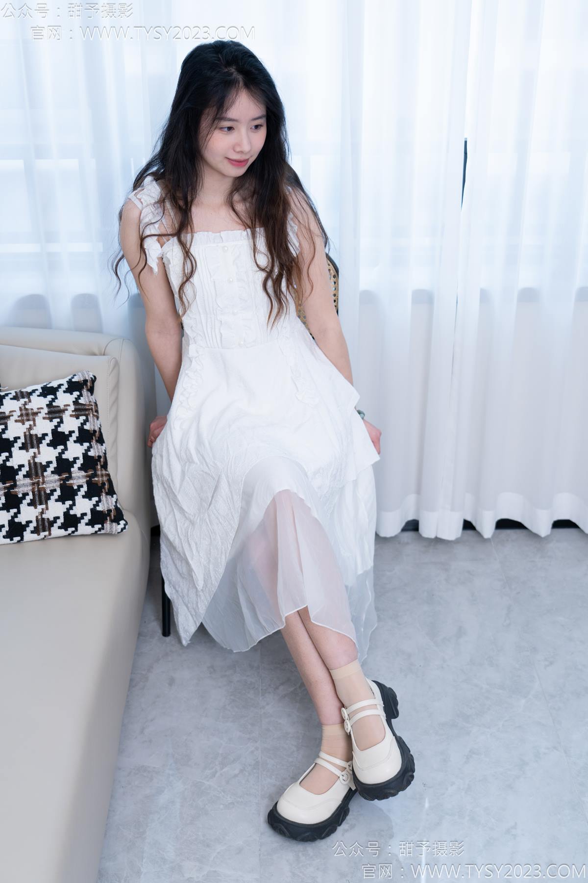 图片[31]-甜予摄影 NO.172 知知-皮鞋、短肉丝、裸足[130P] – 速更版-美库