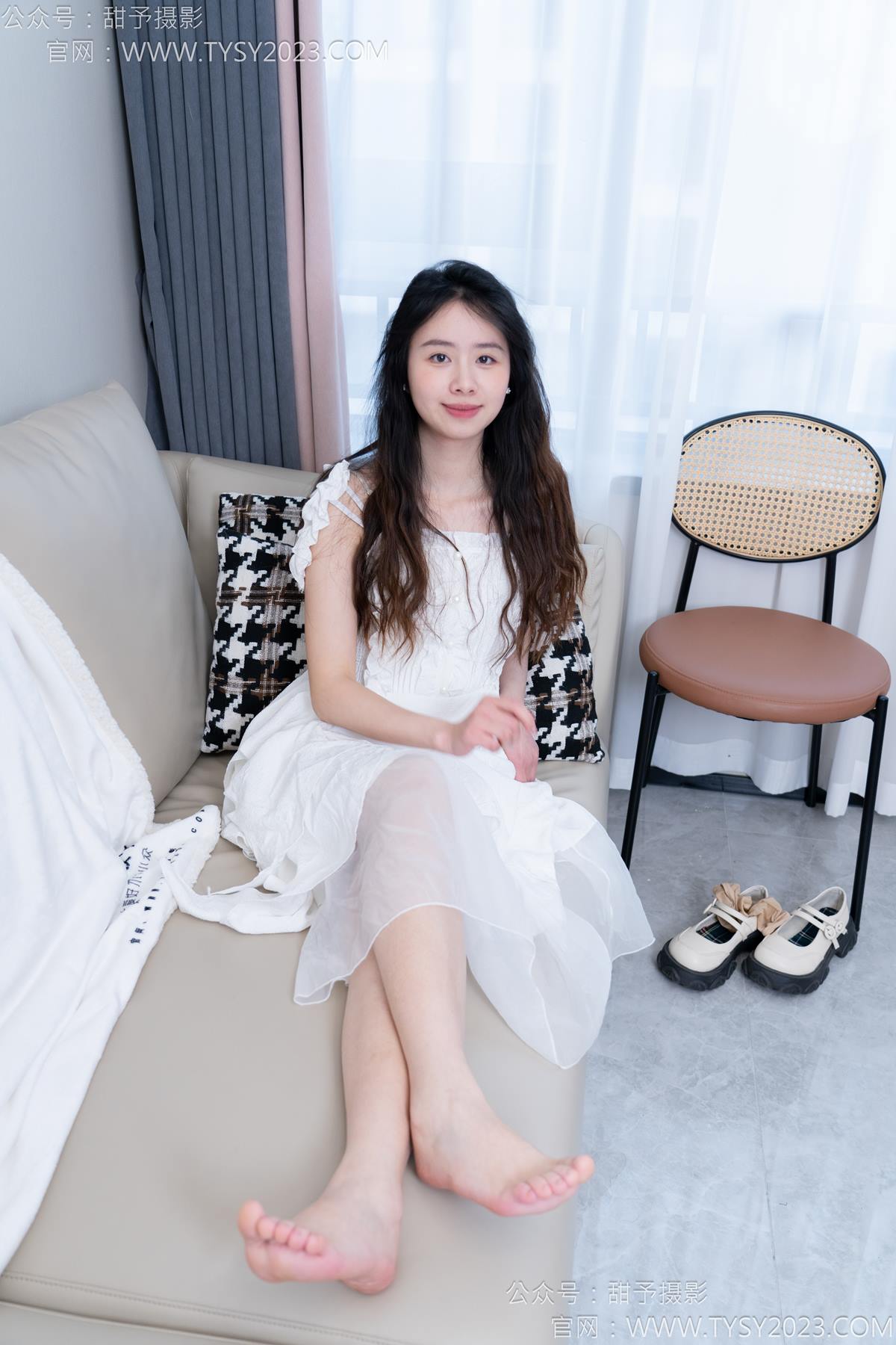 图片[94]-甜予摄影 NO.172 知知-皮鞋、短肉丝、裸足[130P] – 速更版-美库