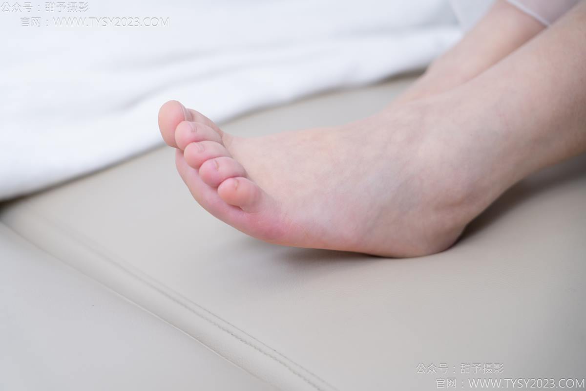 图片[108]-甜予摄影 NO.172 知知-皮鞋、短肉丝、裸足[130P] – 速更版-美库