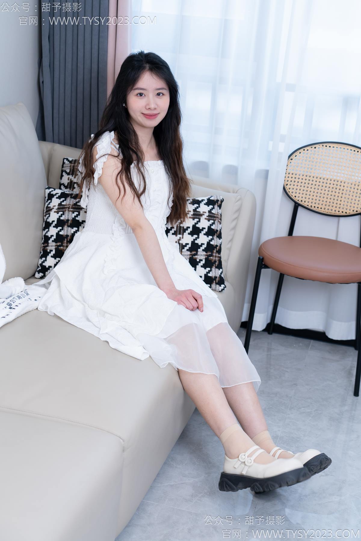 图片[124]-甜予摄影 NO.172 知知-皮鞋、短肉丝、裸足[130P] – 速更版-美库