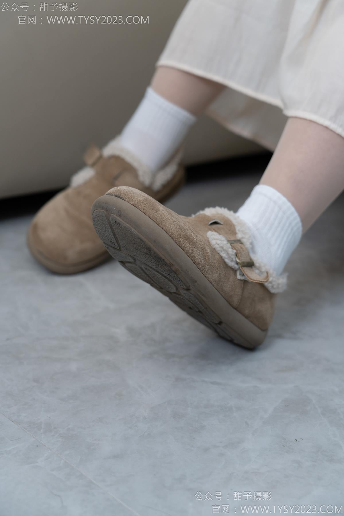 图片[11]-甜予摄影 NO.173 小葵-棉鞋、白棉袜、薄肉丝[87P] – 速更版-美库