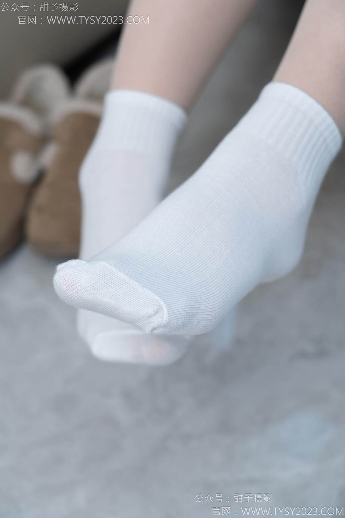 图片[31]-甜予摄影 NO.173 小葵-棉鞋、白棉袜、薄肉丝[87P] – 速更版-美库
