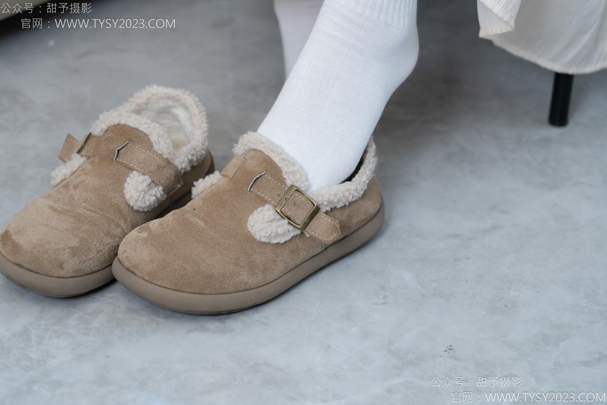 图片[39]-甜予摄影 NO.173 小葵-棉鞋、白棉袜、薄肉丝[87P] – 速更版-美库