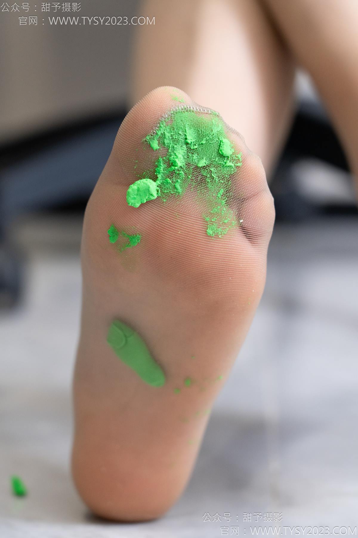 图片[23]-甜予摄影 NO.175 澜澜-高跟鞋、薄灰丝、薄黑丝、踩小人剧情[88P] – 速更版-美库