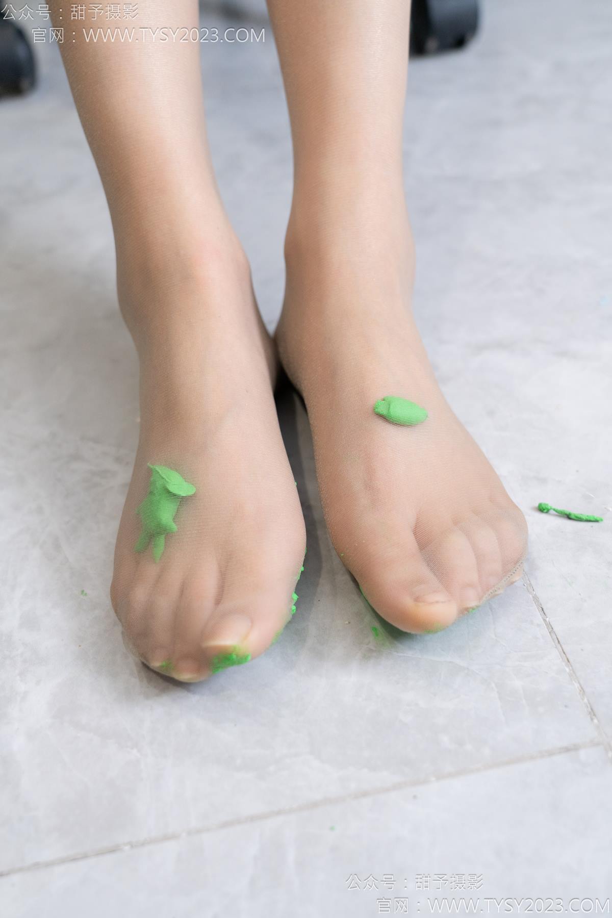 图片[35]-甜予摄影 NO.175 澜澜-高跟鞋、薄灰丝、薄黑丝、踩小人剧情[88P] – 速更版-美库