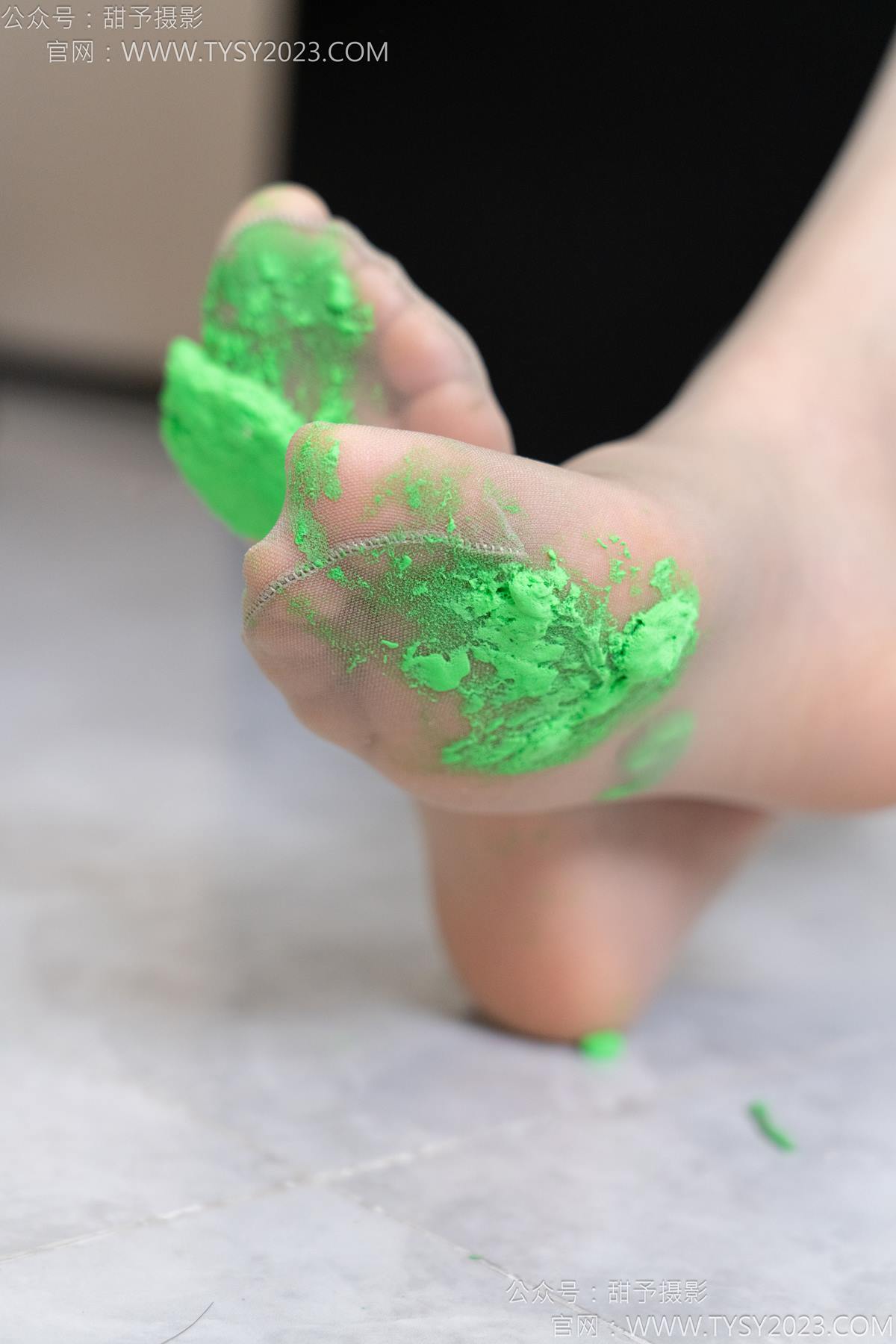 图片[40]-甜予摄影 NO.175 澜澜-高跟鞋、薄灰丝、薄黑丝、踩小人剧情[88P] – 速更版-美库