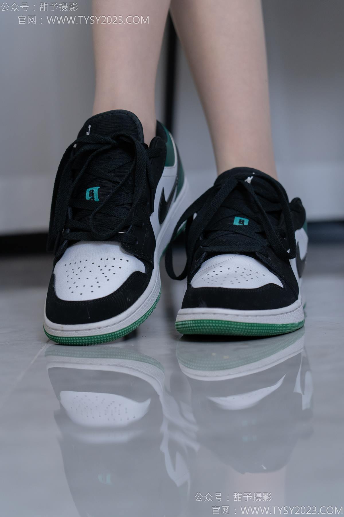 图片[17]-甜予摄影 NO.176 珞珞-板鞋、薄肉丝[98P] – 速更版-美库