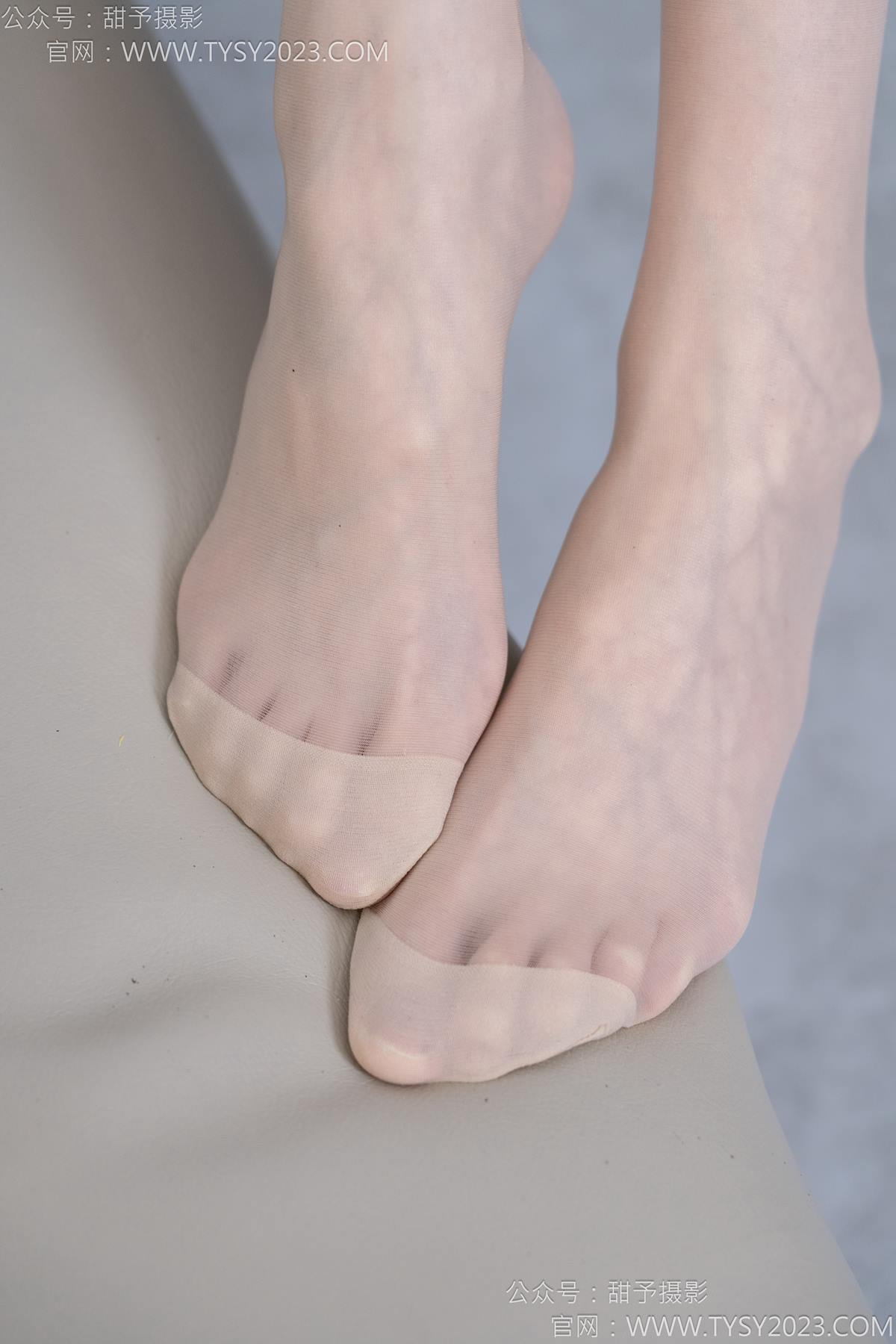 图片[21]-甜予摄影 NO.176 珞珞-板鞋、薄肉丝[98P] – 速更版-美库