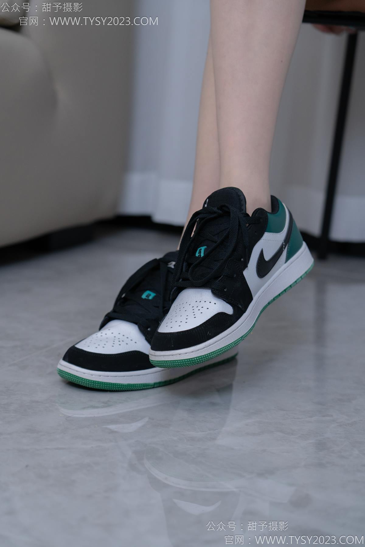 图片[34]-甜予摄影 NO.176 珞珞-板鞋、薄肉丝[98P] – 速更版-美库