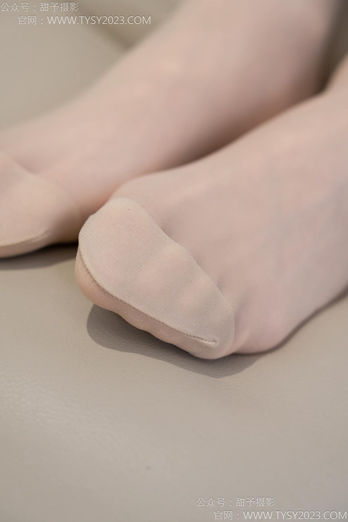 图片[46]-甜予摄影 NO.176 珞珞-板鞋、薄肉丝[98P] – 速更版-美库