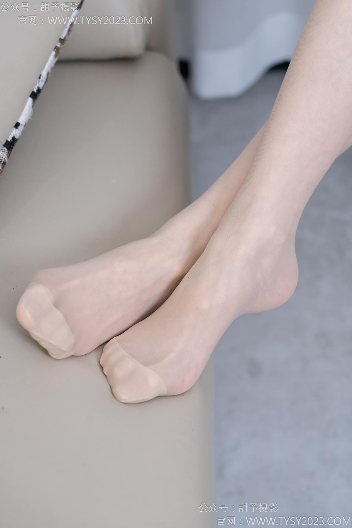 图片[51]-甜予摄影 NO.176 珞珞-板鞋、薄肉丝[98P] – 速更版-美库