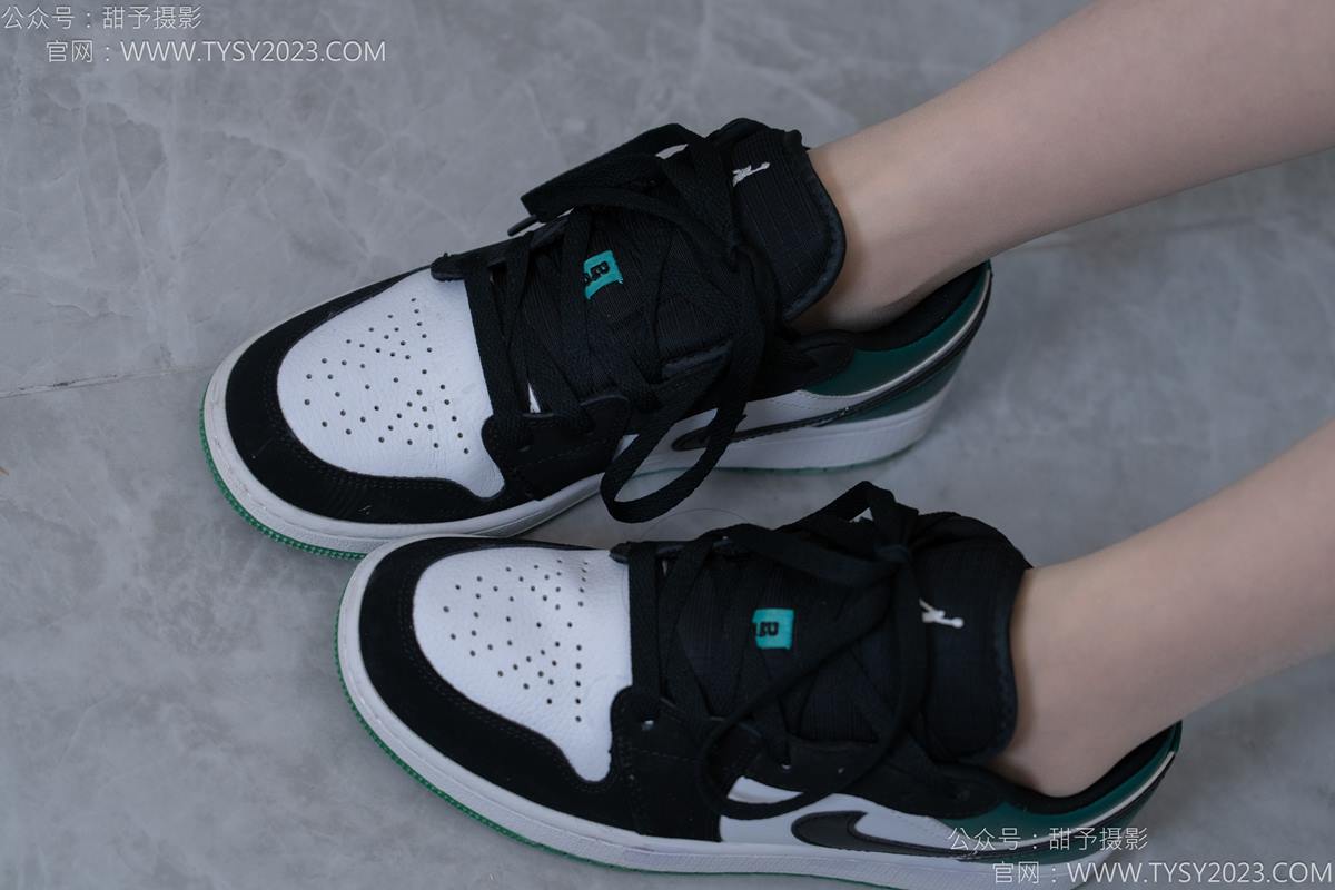 图片[60]-甜予摄影 NO.176 珞珞-板鞋、薄肉丝[98P] – 速更版-美库