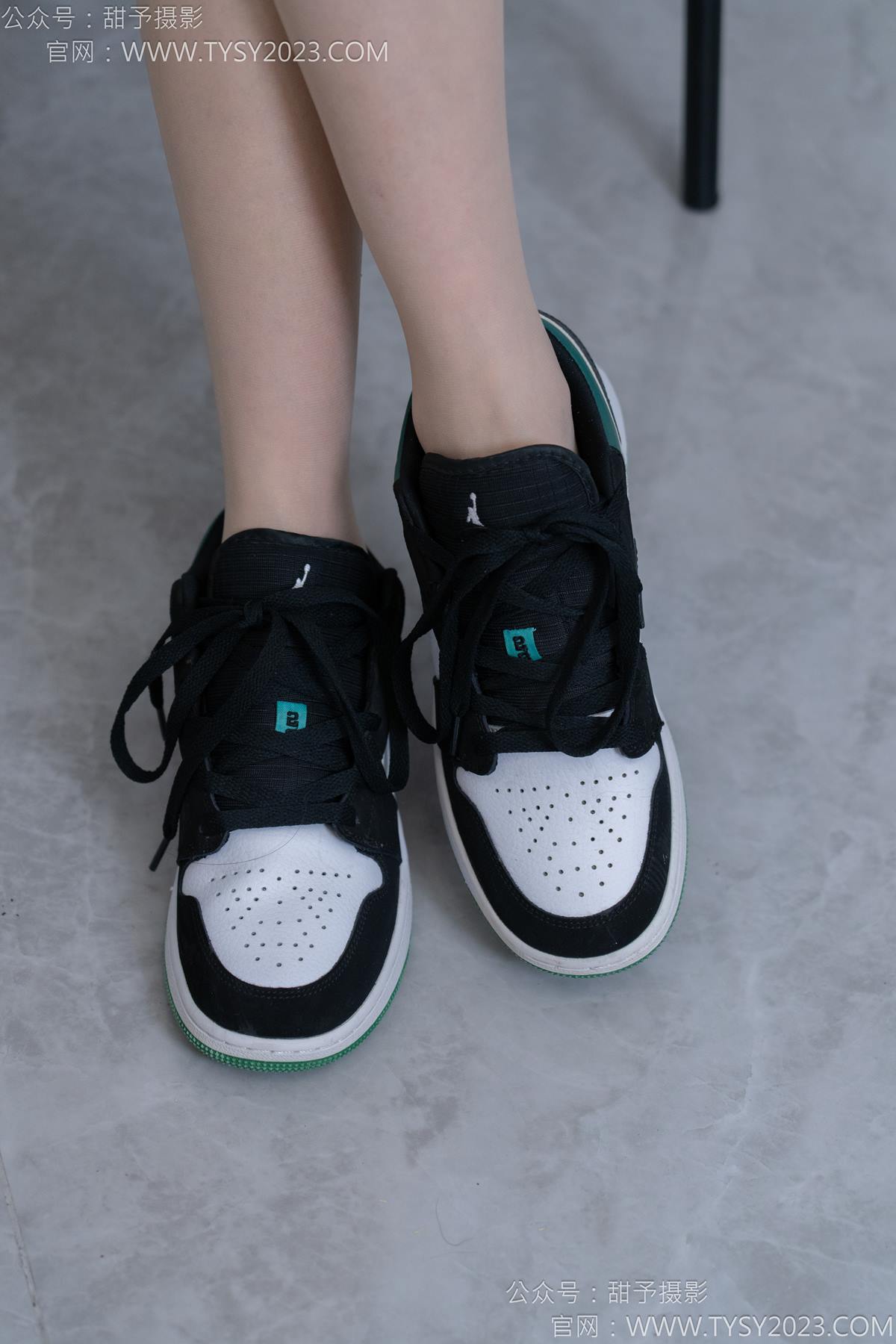 图片[95]-甜予摄影 NO.176 珞珞-板鞋、薄肉丝[98P] – 速更版-美库