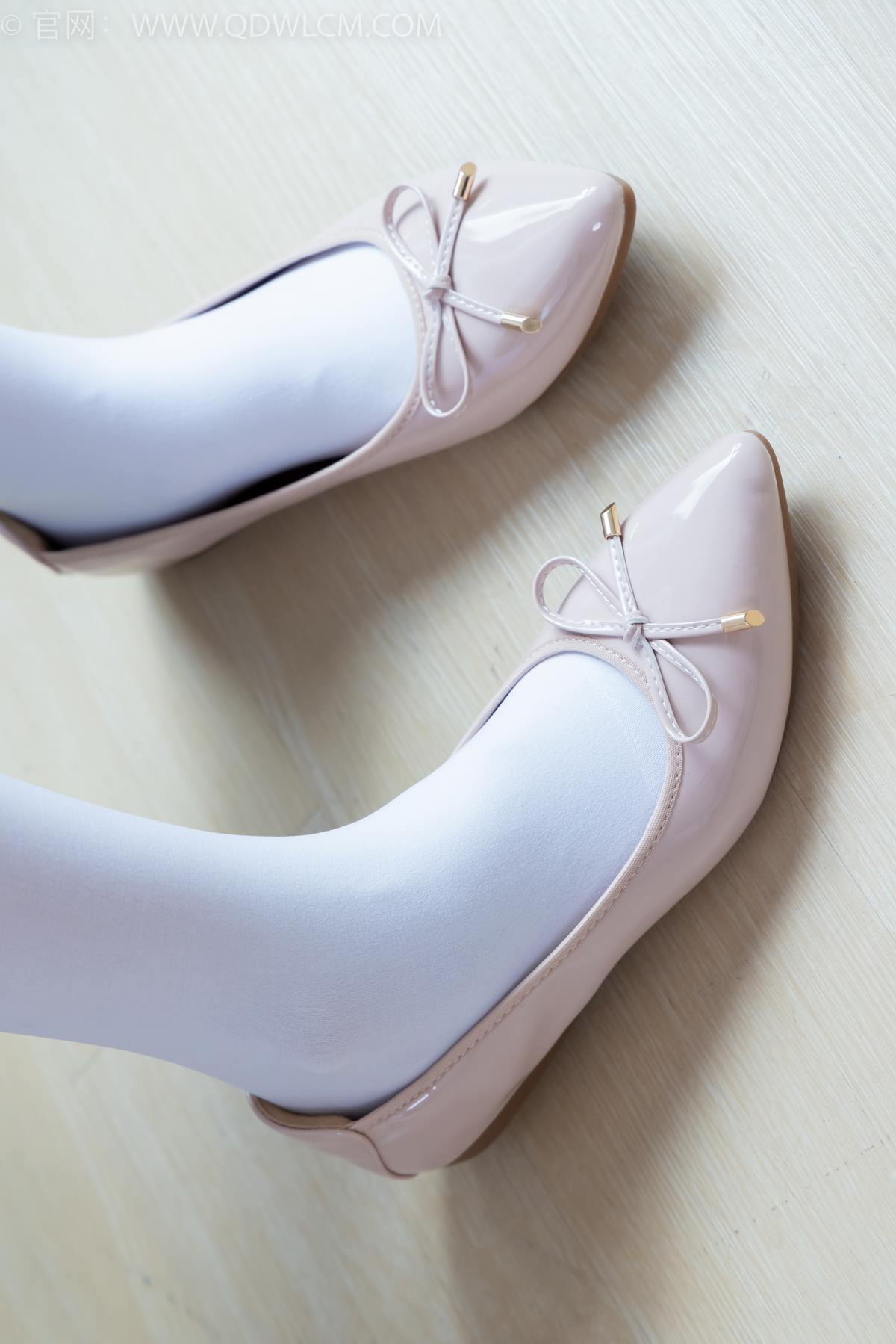 图片[17]-物恋传媒 NO.2359 恬恬-女仆装、平底鞋、厚白丝、老头乐挠脚剧情[125P] – 速更版-美库