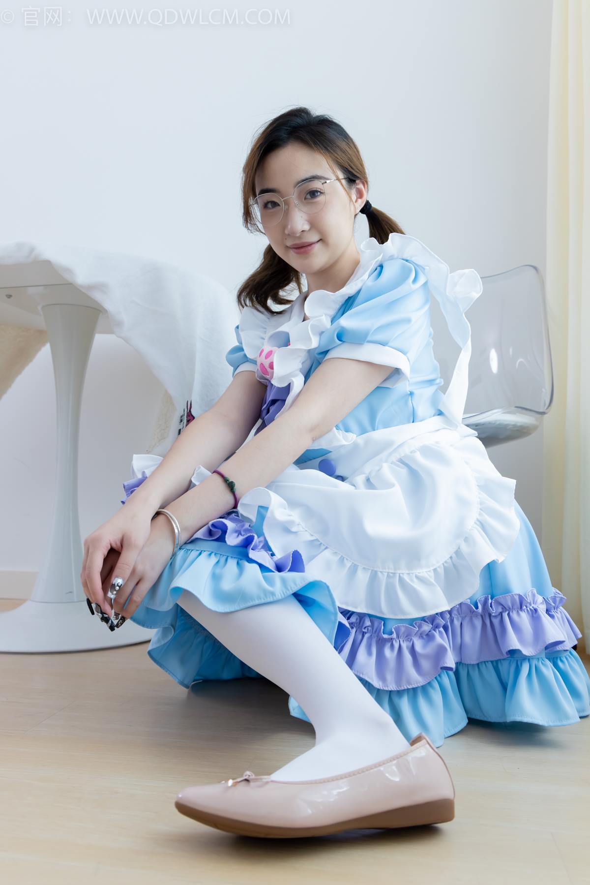 图片[121]-物恋传媒 NO.2359 恬恬-女仆装、平底鞋、厚白丝、老头乐挠脚剧情[125P] – 速更版-美库