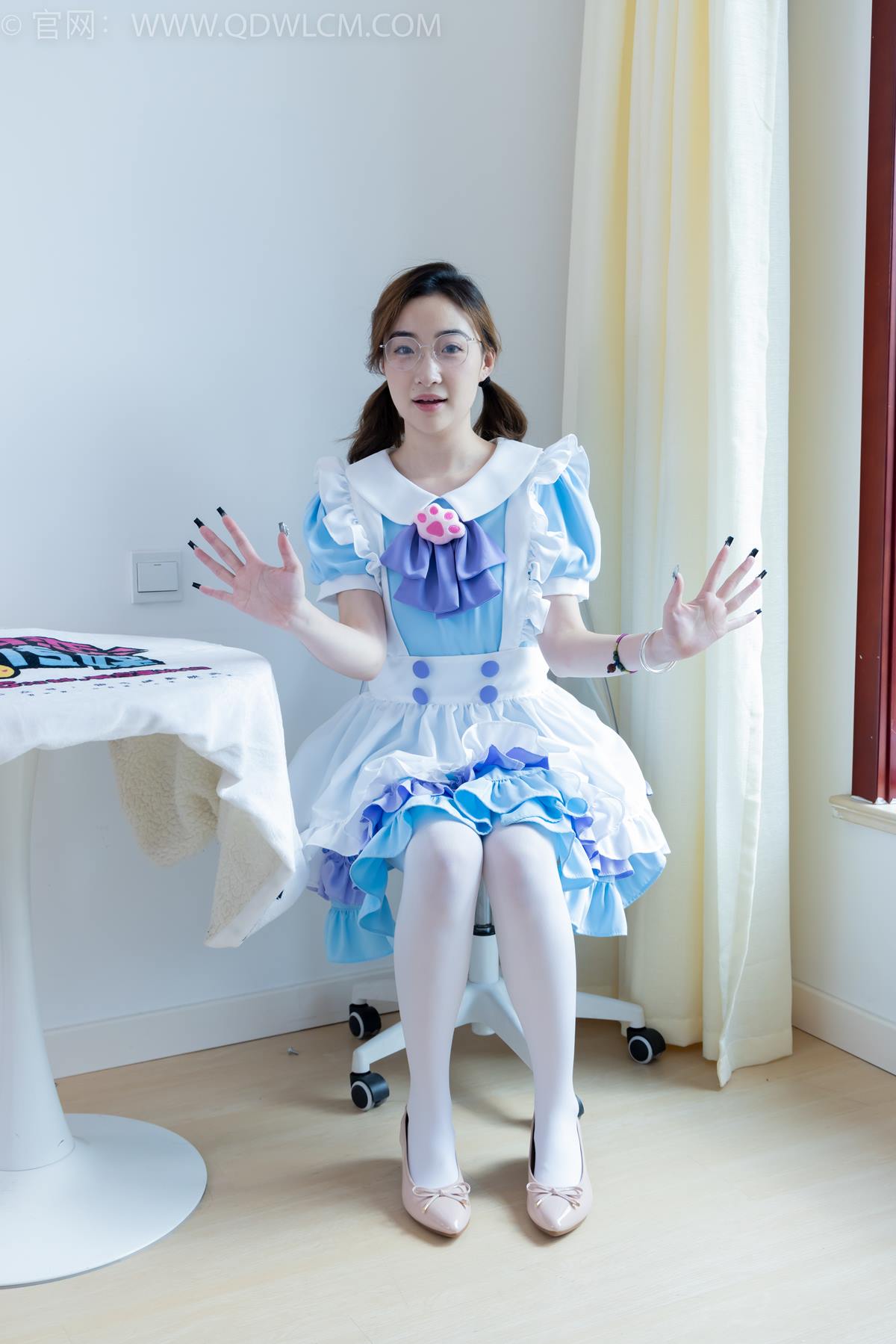 图片[123]-物恋传媒 NO.2359 恬恬-女仆装、平底鞋、厚白丝、老头乐挠脚剧情[125P] – 速更版-美库