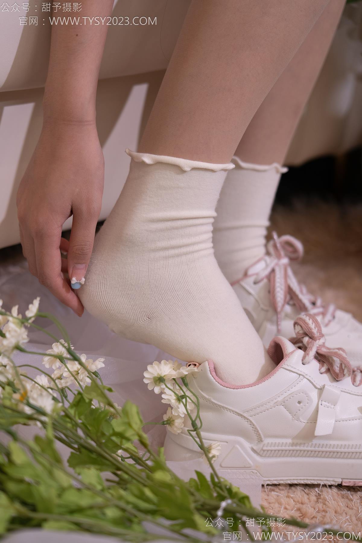 图片[92]-甜予摄影 NO.177 璇璇-板鞋、白棉袜、薄肉[93P] – 速更版-美库