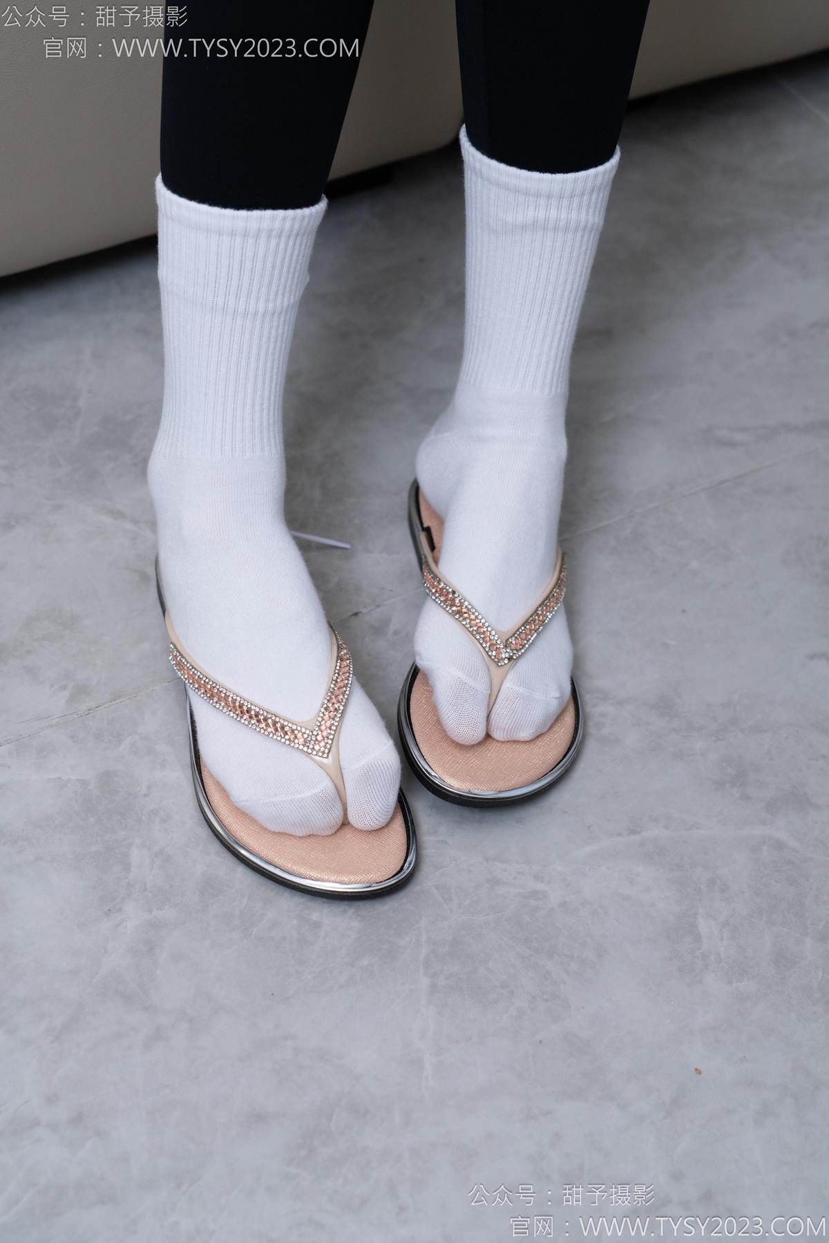 图片[21]-甜予摄影 NO.179 珞珞-高跟鞋、板鞋、人字拖、白棉袜[73P] – 速更版-美库