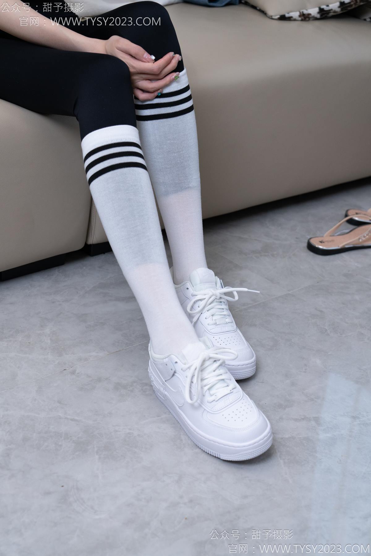 图片[23]-甜予摄影 NO.179 珞珞-高跟鞋、板鞋、人字拖、白棉袜[73P] – 速更版-美库