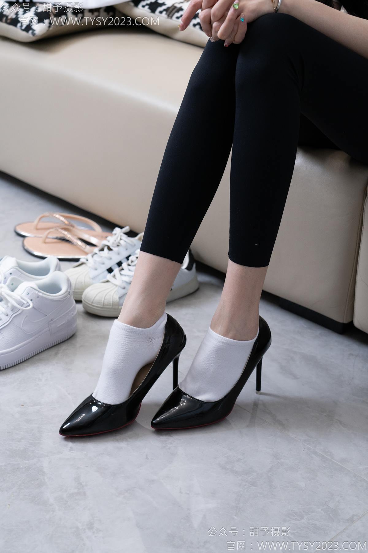 图片[28]-甜予摄影 NO.179 珞珞-高跟鞋、板鞋、人字拖、白棉袜[73P] – 速更版-美库