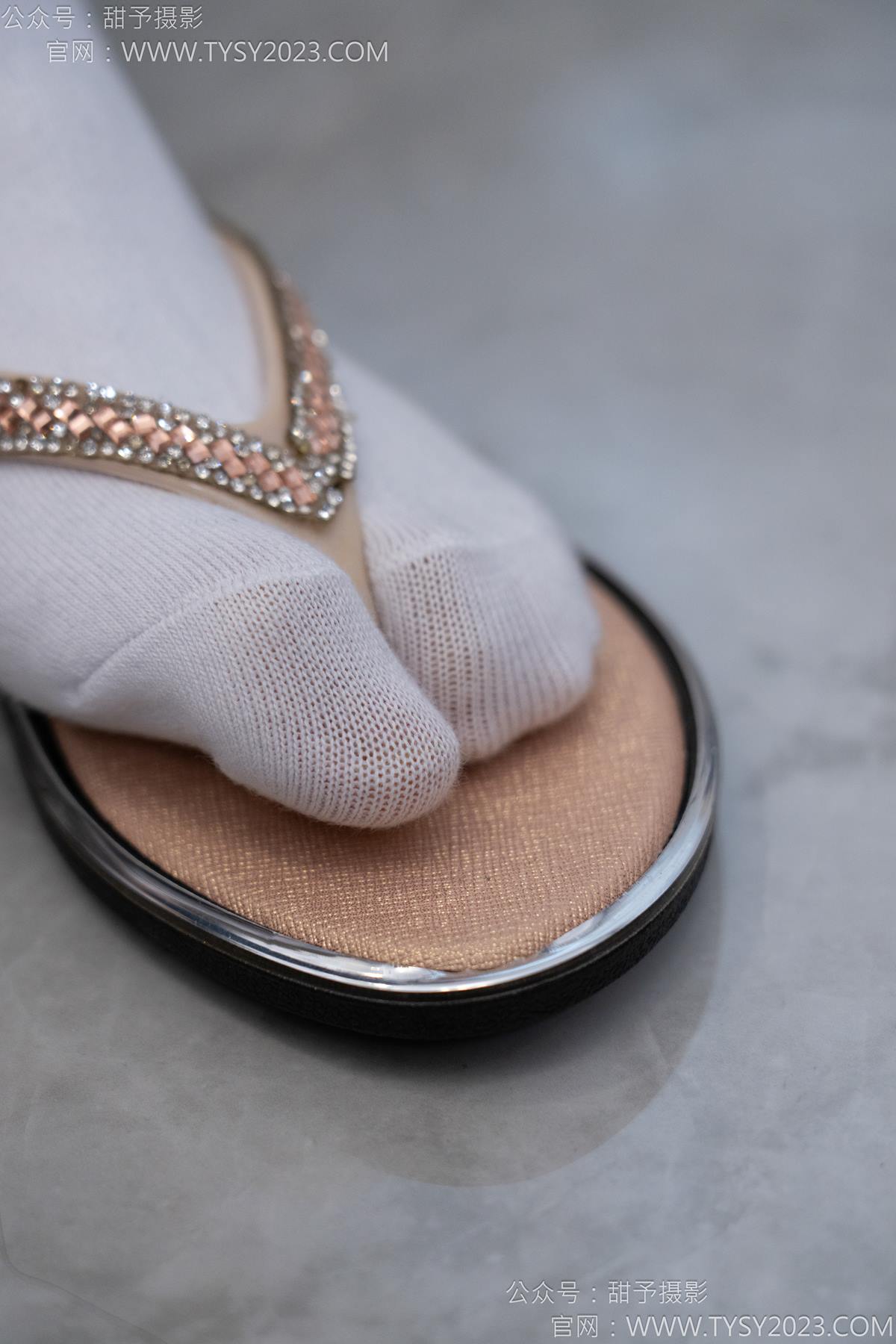 图片[31]-甜予摄影 NO.179 珞珞-高跟鞋、板鞋、人字拖、白棉袜[73P] – 速更版-美库