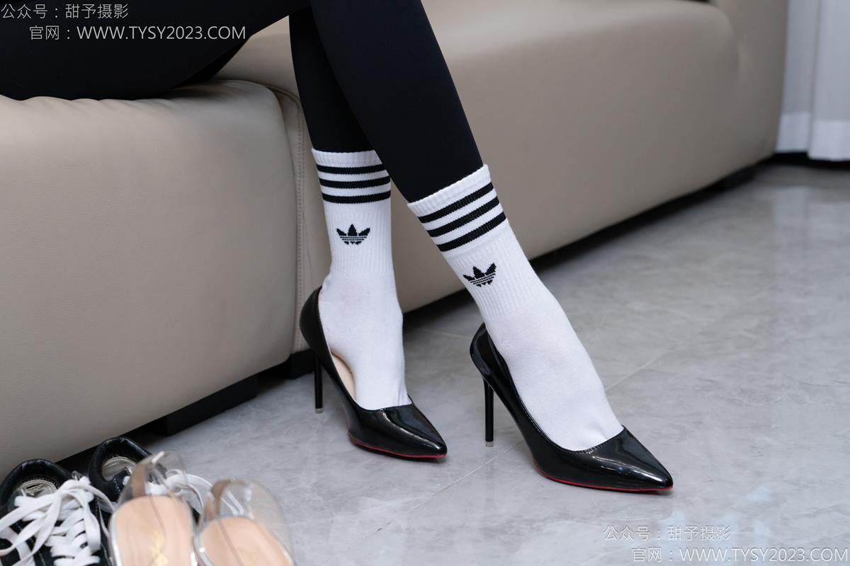 图片[61]-甜予摄影 NO.179 珞珞-高跟鞋、板鞋、人字拖、白棉袜[73P] – 速更版-美库