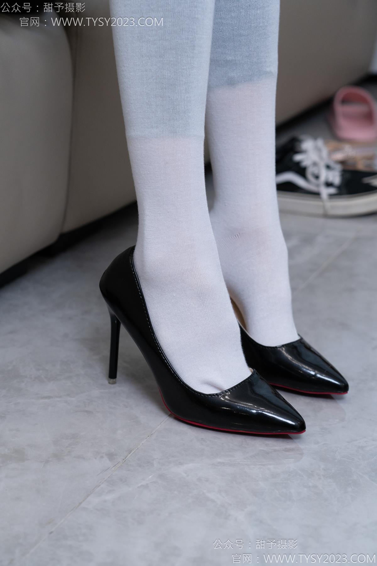 图片[68]-甜予摄影 NO.179 珞珞-高跟鞋、板鞋、人字拖、白棉袜[73P] – 速更版-美库
