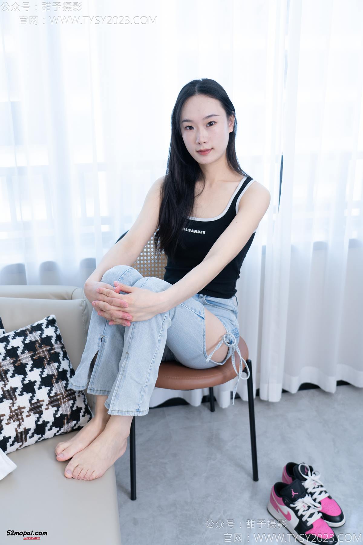 图片[11]-甜予摄影 NO.181 小容-板鞋、白棉袜、裸足[98P] – 速更版-美库