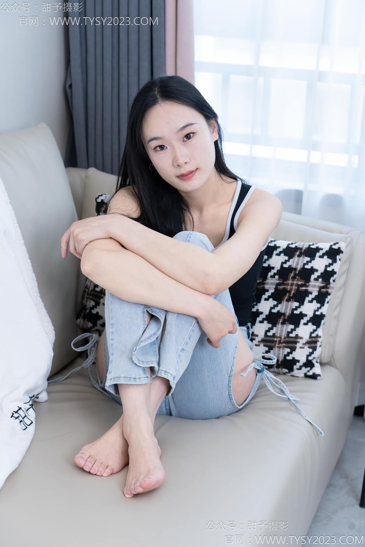 图片[12]-甜予摄影 NO.181 小容-板鞋、白棉袜、裸足[98P] – 速更版-美库