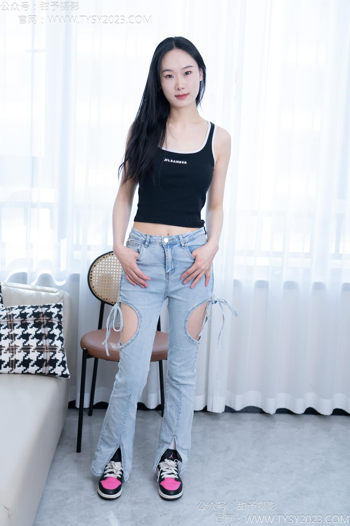 图片[16]-甜予摄影 NO.181 小容-板鞋、白棉袜、裸足[98P] – 速更版-美库