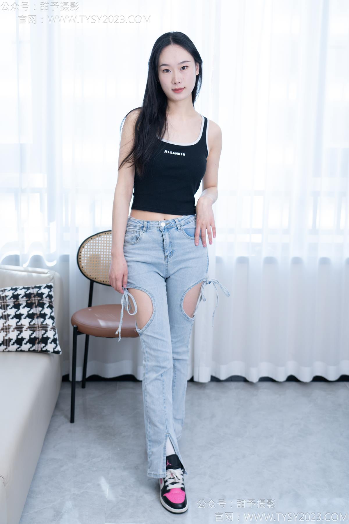 图片[36]-甜予摄影 NO.181 小容-板鞋、白棉袜、裸足[98P] – 速更版-美库