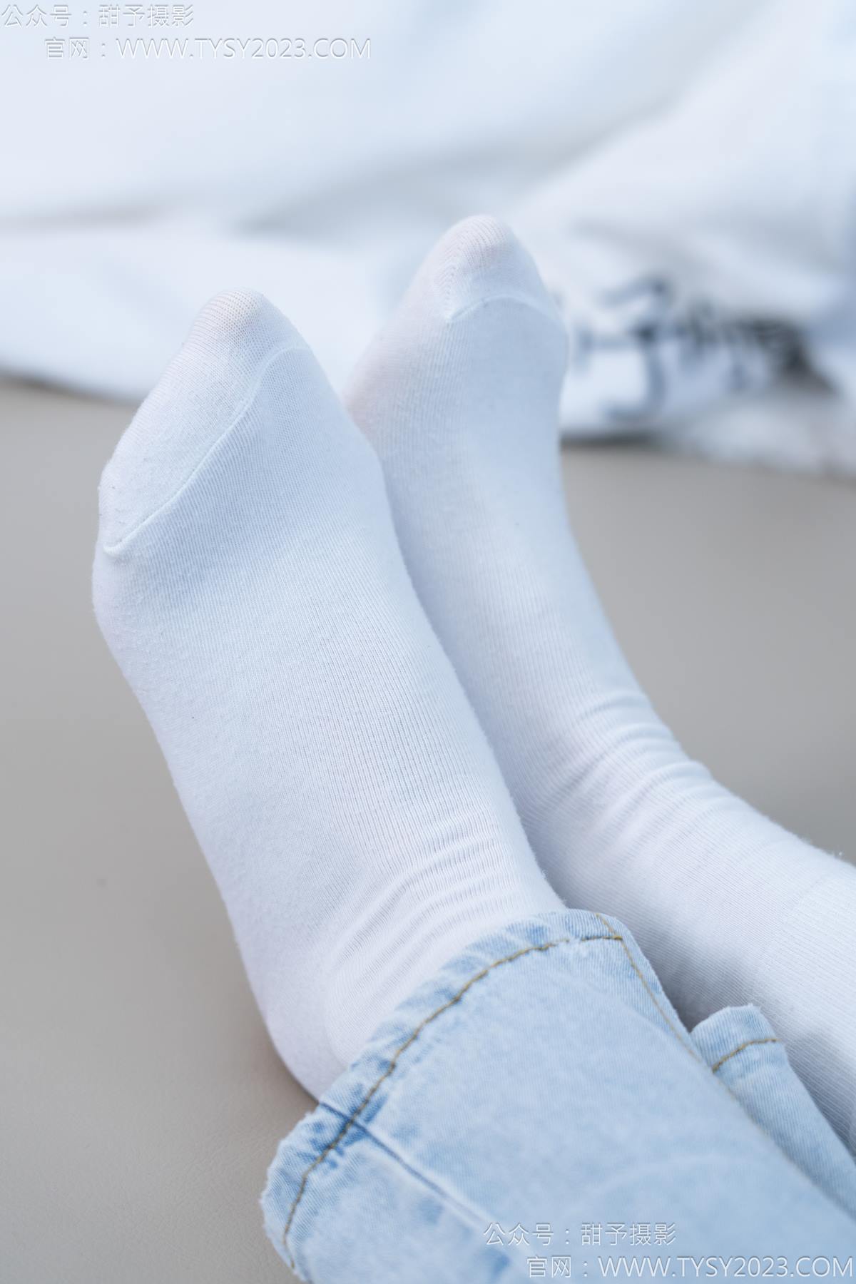 图片[38]-甜予摄影 NO.181 小容-板鞋、白棉袜、裸足[98P] – 速更版-美库