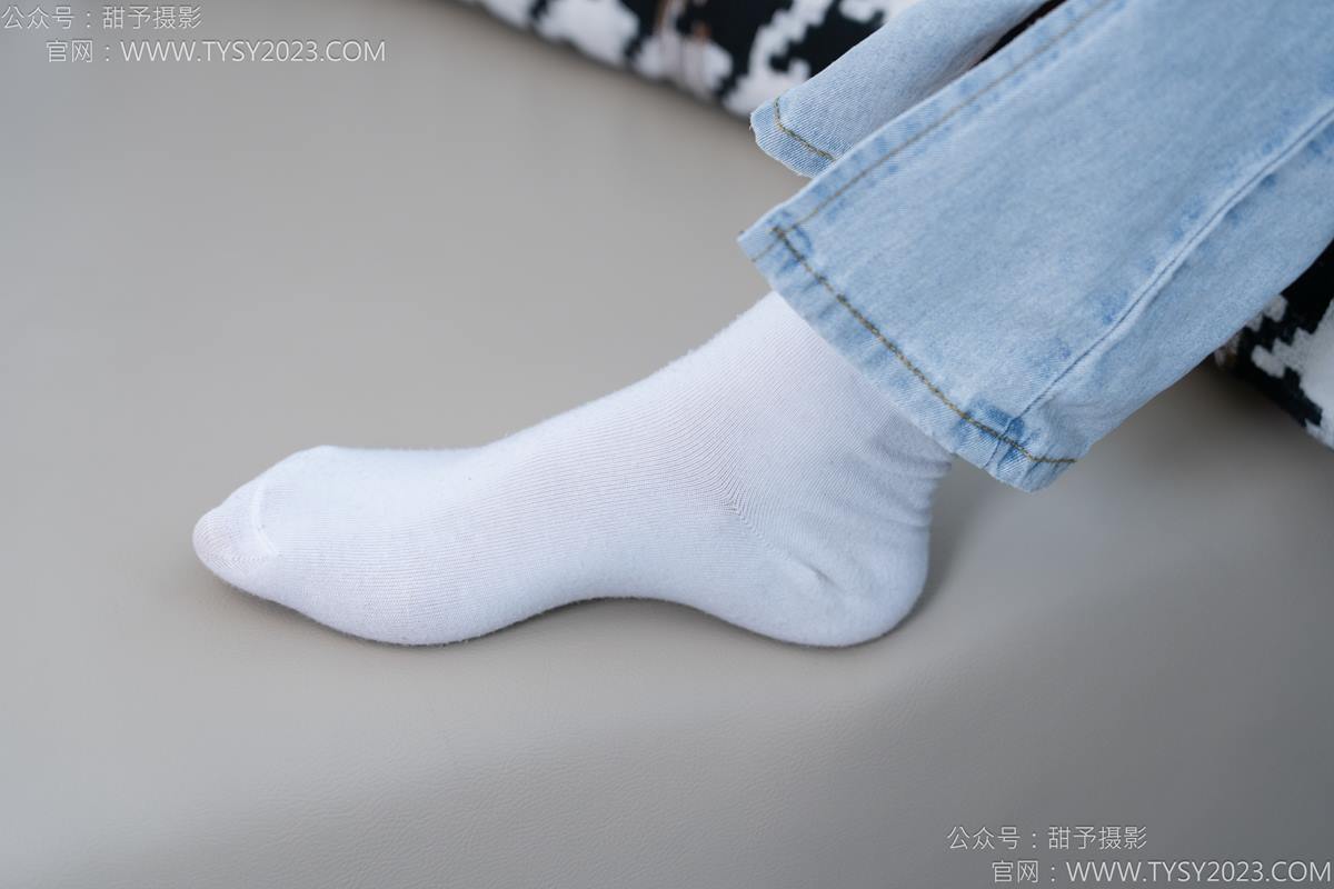 图片[84]-甜予摄影 NO.181 小容-板鞋、白棉袜、裸足[98P] – 速更版-美库